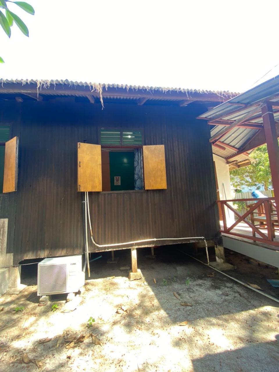 B'First Chalet Perhentian Island Ξενοδοχείο Kampung Kuala Besut Εξωτερικό φωτογραφία