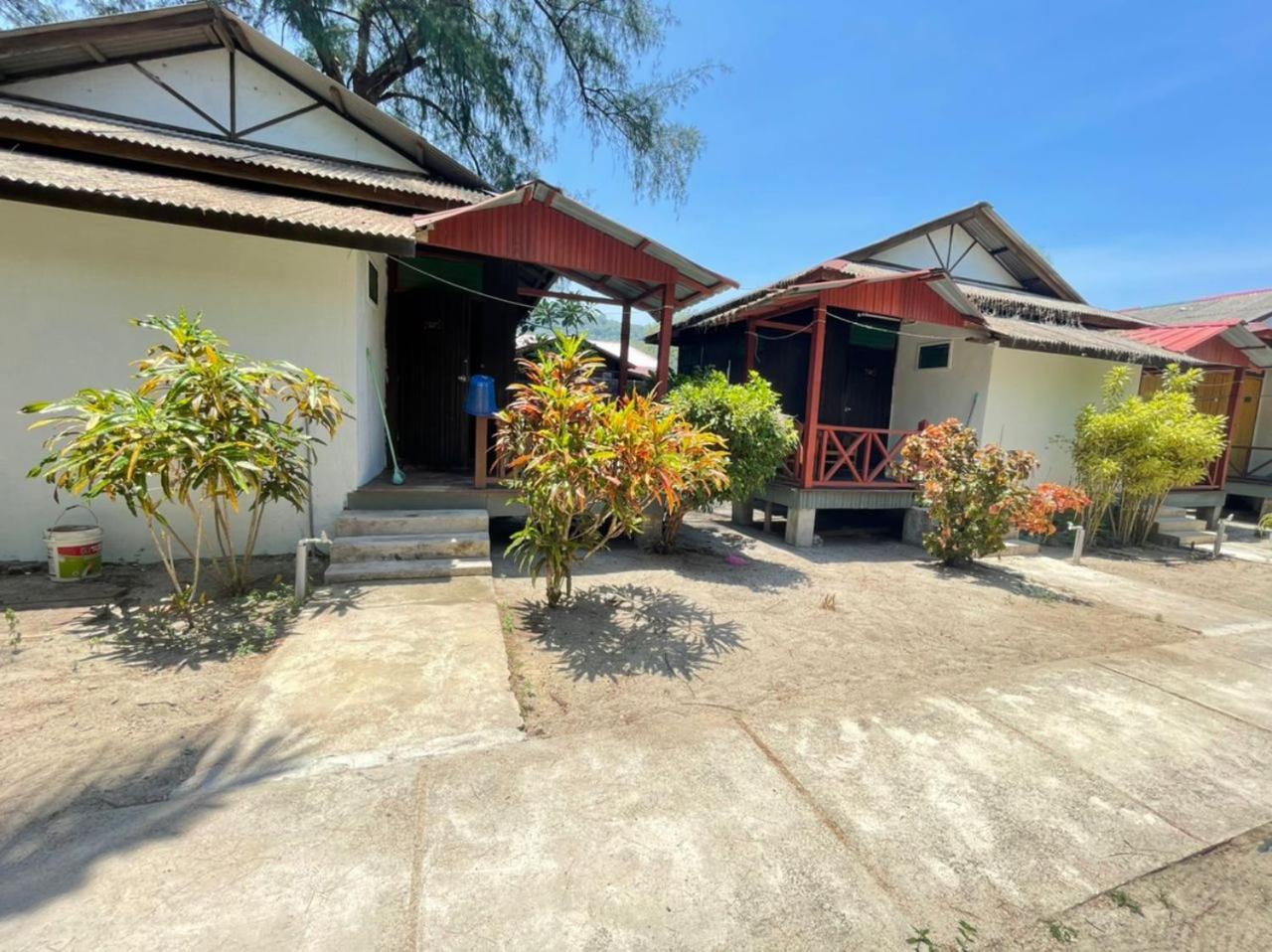 B'First Chalet Perhentian Island Ξενοδοχείο Kampung Kuala Besut Εξωτερικό φωτογραφία